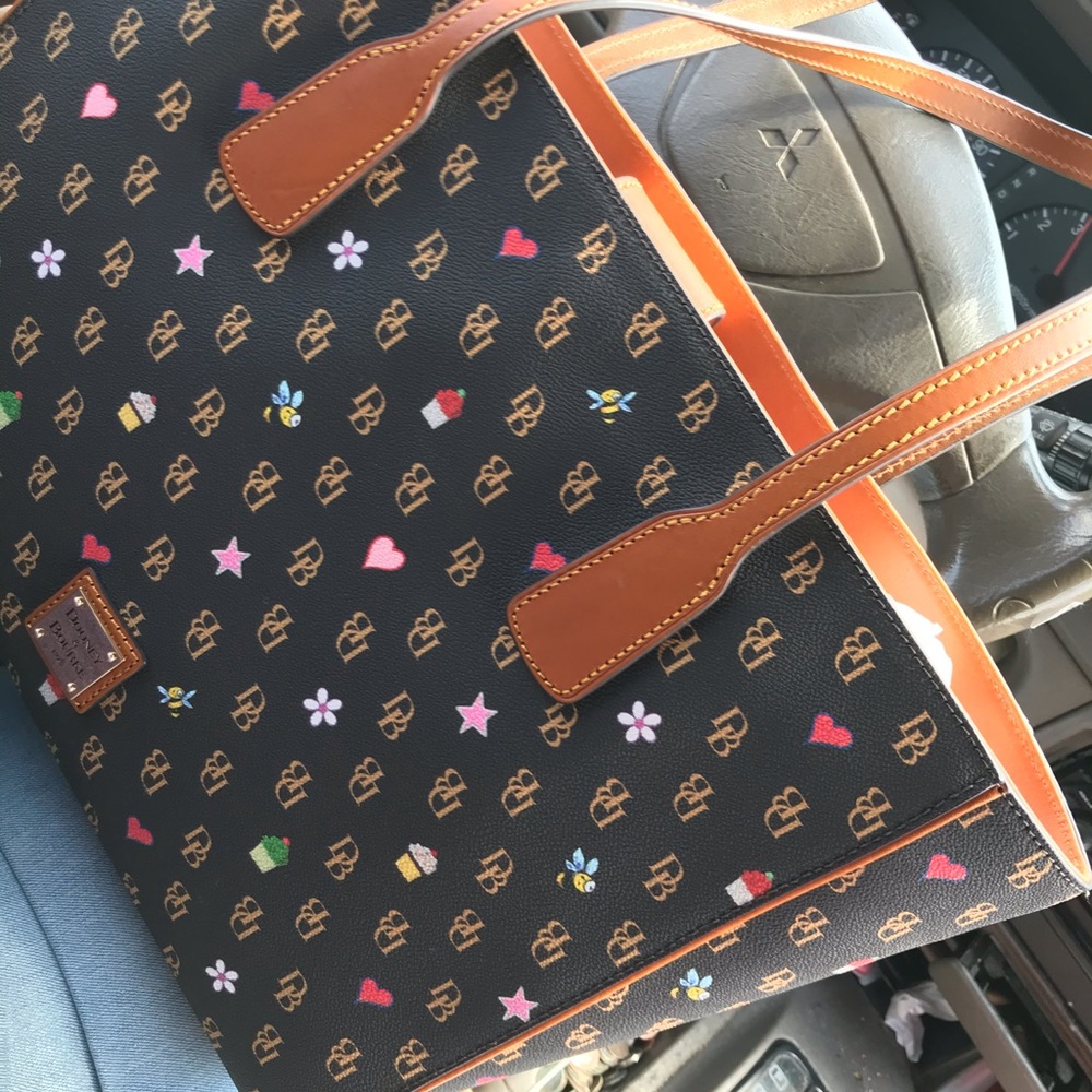 Handbag